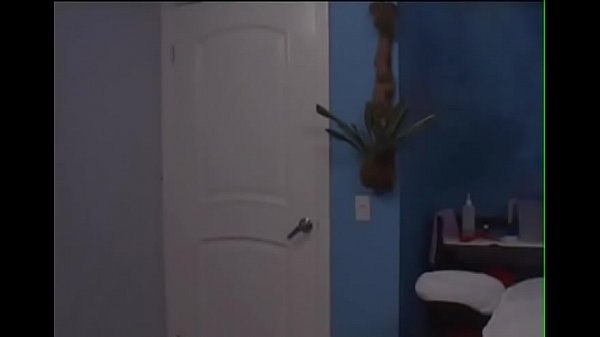 Nonton Big Cock Lances Wet Shaved Love Tunnel thumbnail