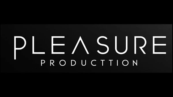 Nonton Morena Cavala Imposs&iacute;vel N&atilde;o Gozar Ela thumbnail