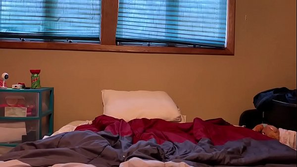 Watch me have a Hard orgasm after I shower 