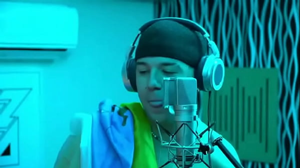 Nonton Qu&eacute;date Que Las Noches Sin Ti Duelen thumbnail