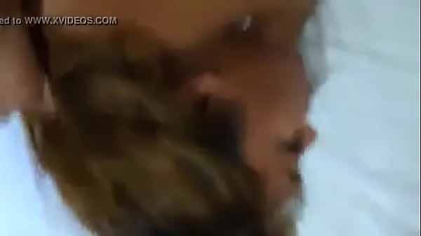 Le duele por el culo pero le gusta 