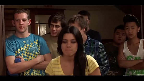 Nonton Juicy Babes Are Drilled thumbnail