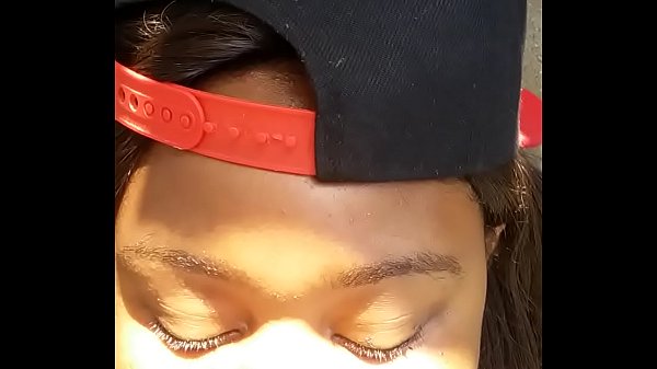 Play MP4 - ebony necking in the cut