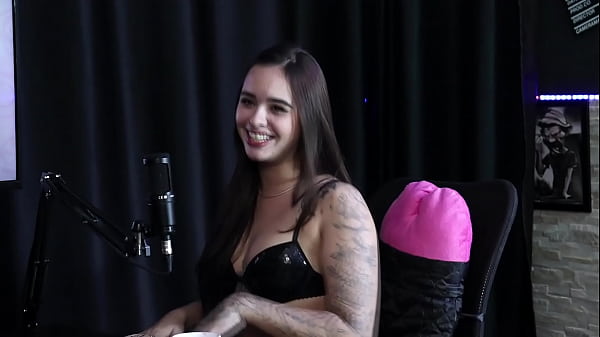 Sempre foimuito safadinhamas largou o serviço porque foi assediada e quando fezum gangbang Bahala Model DJ Rafa Loira