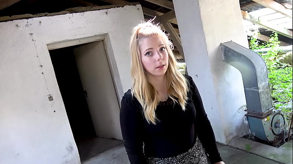 Unschuldig? M&auml;dchen Alleine Im Lostplace Von 2 Schw&auml;nzen Abgefickt thumbnail