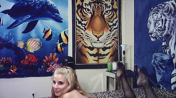 Man vs women matches & she sucks dick