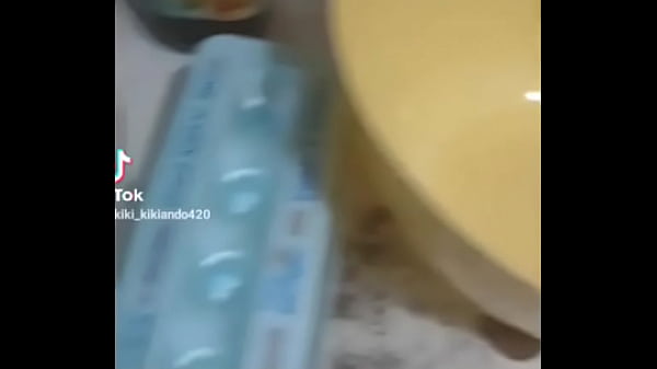 Nonton Cocinando Pasta Con Aceite De C.annabis Artesal thumbnail