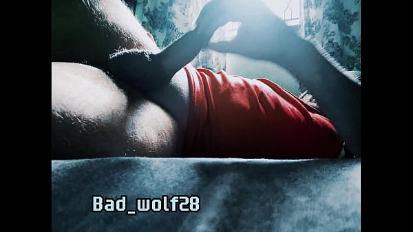 Play MP4 - 男人的阴茎是他身体上用于排尿和性交的部分 bad wolf28 抚摸他的阴茎。