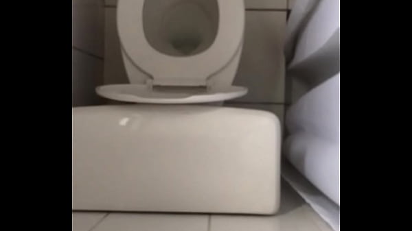 Nonton Trim.84f62926-4416-4088-9ba3-e20eb8027d13.mov thumbnail