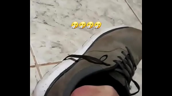 Young Boy Feet Taking Of His shoes parte 1