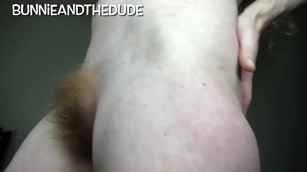 Hippie milf brush long red pussy hair with hairbrush closeup thelebowskis