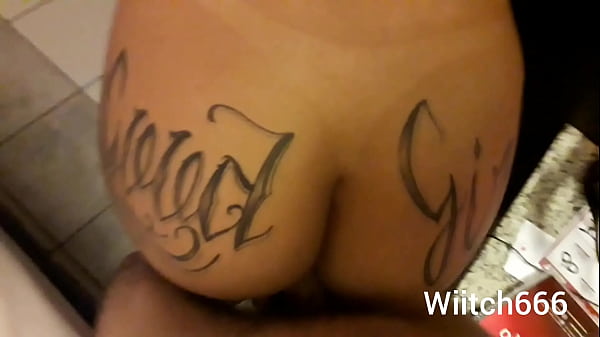 Play MP4 - Japon&ecirc;s safado me levou pro quarto e me comeu de quatro&period; NO PELO COMPLETO