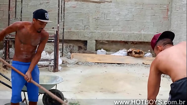 Metendo pica na obra 