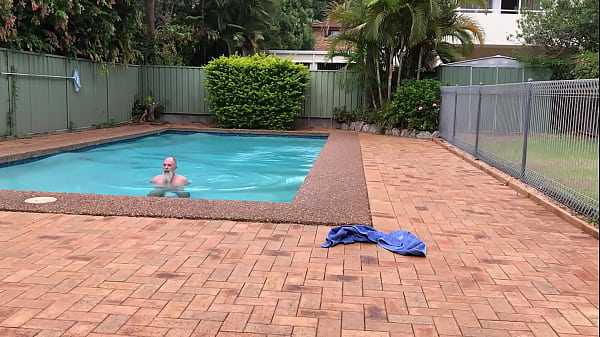 Play MP4 - Dubio Swim 2