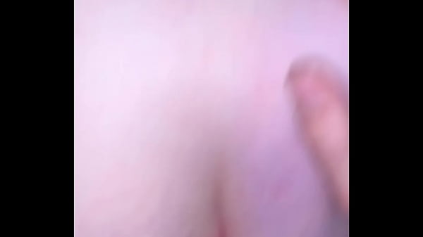 Amateur gets cum on her back 