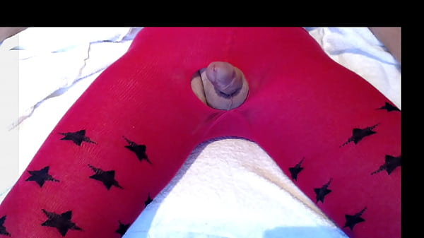 Love to cum wearing girly things .. this time my pink legging with stars 