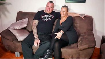 Sloppy Cock-Sucking on the Couch, She Gags on His Dick While He Films Every Inch