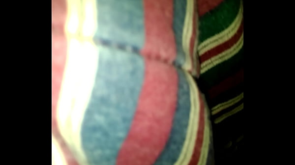 Nonton Head In The Bed thumbnail