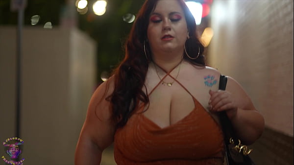 Play MP4 - O'Mya The BBW Slut Does The Unthinkable To Gibby The Clown For A Place To Stay In Las Vegas At The El Cortez Hotel