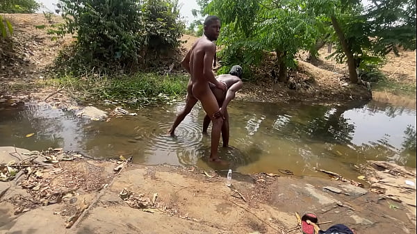 Curvy Brown_skinned_Ebony Ready to be devored at theStream