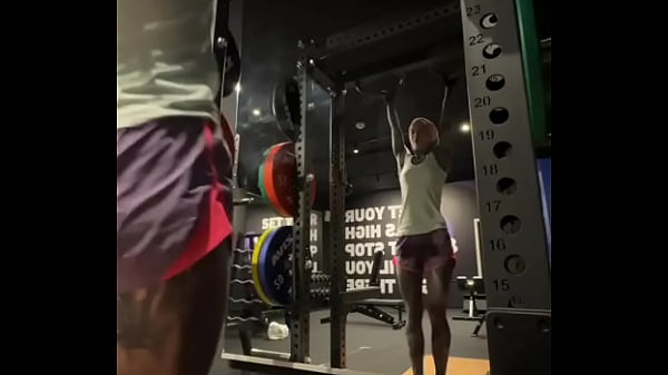 ️️ do you like to go to the gym let me know your favorite workout routines or what motivates you to h 