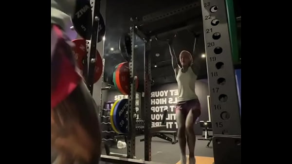 Play MP4 - ️️ Do you like to go to the gym&quest;  Let me know your favorite workout routines or what motivates you to h&period;&period;&period;