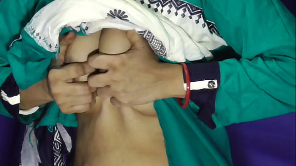 इन्डियन भाभी को बयफ्रेंड्स नेजबरदस्त चोदा