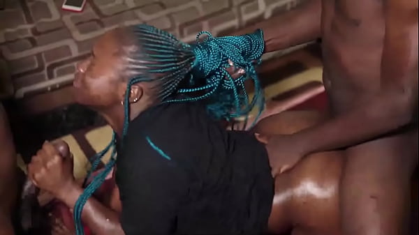 Nonton Dark Skin 18 Year Old Slut thumbnail