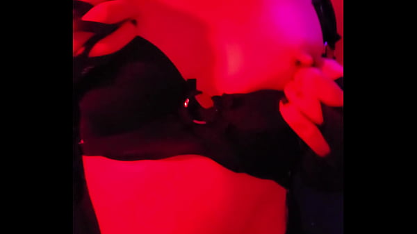 Sexy sith babe touching her pussy {roxy lights} 