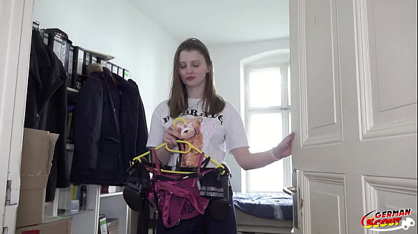 Play MP4 - GERMAN SCOUT - First Anal Sex for German Skylar Sweet at Pick Up Casting in Berlin