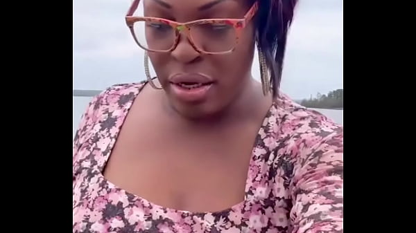 A LIL FRESH AIR!#Blacktrans #Ebonytrans #BlackTgirls #prettytrans #beautitultrans #sexytrans #naturaltrans #brownskintran... 