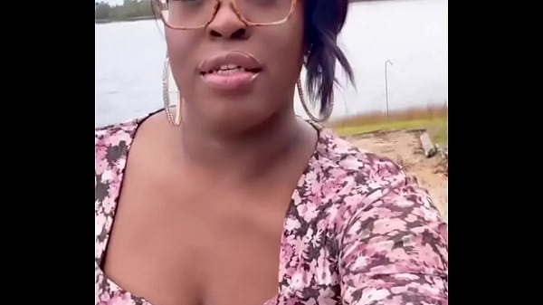 Nonton A Lil Fresh Air!#blacktrans #ebonytrans #blacktgirls #prettytrans #beautitultrans #sexytrans #naturaltrans #brownskintran... thumbnail
