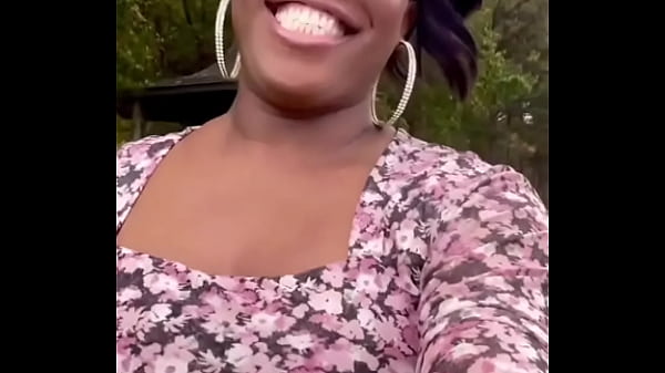 A lil fresh air #blacktrans #ebonytrans #blacktgirls #prettytrans #beautitultrans #sexytrans #naturaltrans #brownskintran 