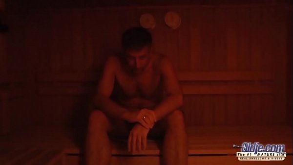 Play MP4 - OLD YOUNG PORN Teen Fucked in the sauna room gives a blowjob sucks old cock