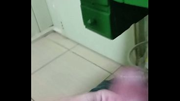 Assistindo um bom pornô_