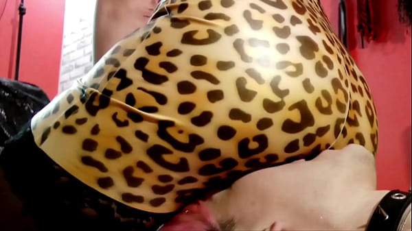 Play MP4 - Latex dress and latex ass fetish by Dominatrix Nika&period; The slave kisses and licks the ass of Mistress&period;