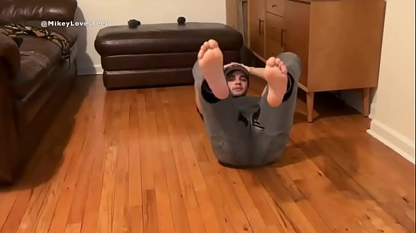 Oh Someone's Feet Is About To Get Fucked. - Dannystonexxx thumbnail