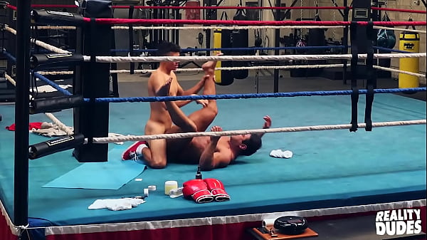 Play MP4 - &lpar;Draven Navarro&rpar; Practice His Boxing Skill While &lpar;Alex Rim&rpar; Fantasizes About His Masculine Body - Reality Dudes