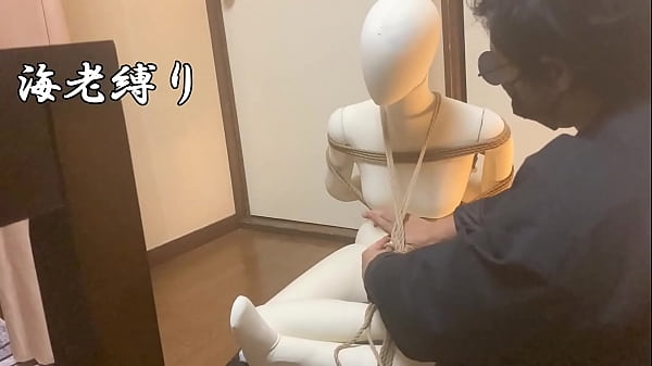 緊縛動画 海老縛り