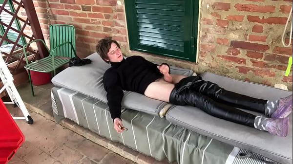 Play MP4 - Fetish play