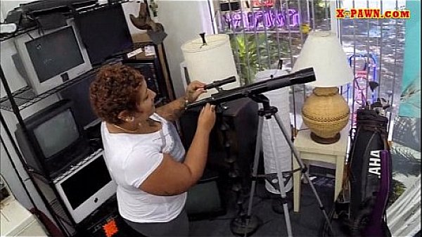Black bf desperately needs money pawns her gf at the pawnshop 