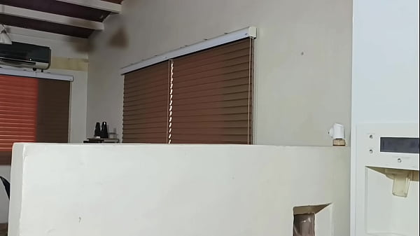 My stepbrother keeps me company at home when my husband is at work he penetrates me wonderfully 100% in spanish 