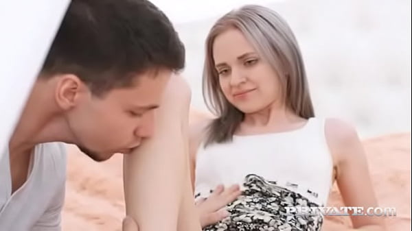 Nonton Anny Aurora Fucks The Gardener thumbnail