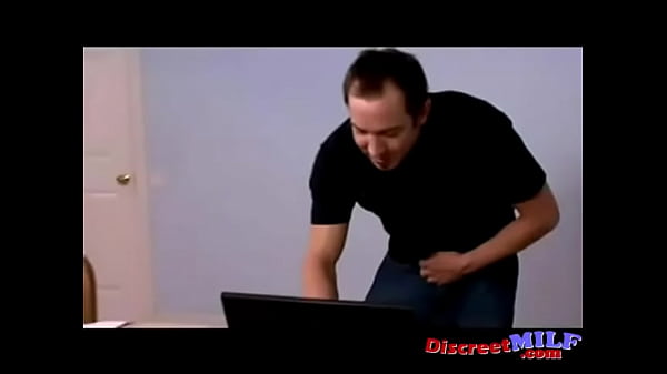 Soccer MILF Fucking YoungGuy