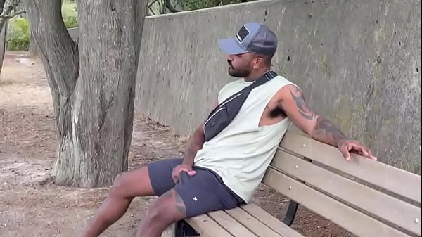 Play MP4 - Fazendo Putaria e sendo mamado pelo namorando em casa abandonada