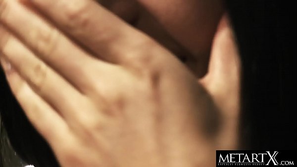 Play MP4 - Naked beauty with perfect body masturbates to a powerful orgasm