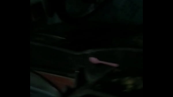 E h&agrave_ng x&oacute_m nứng lồn