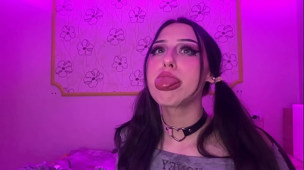 Nonton Teen With Big Wet Titties Eats Dick For Breakfest thumbnail