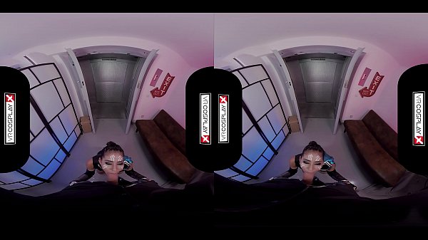 Introduce aysha x as valkyrie with thor's hummer dick 