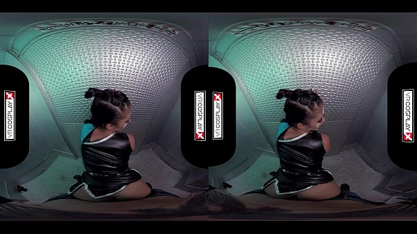 Play MP4 - VRCosplayX&period;com Introduce Aysha X As Valkyrie With Thor's Hummer Dick